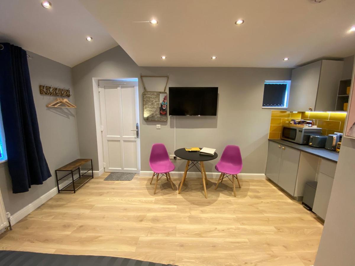 Modern Luxury 1 Bed Apartment With Parking Near Stansted Airport Stansted Mountfitchet Buitenkant foto